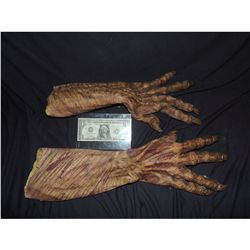 MATCHED PAIR OF ALIEN DEMON CREATURE MONSTER OR ZOMBIE ARMS WITH HANDS NICE AND SUPPLE!