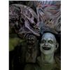 Image 1 : PURPLE ALIEN HEAD WITH BRAIN EXPOSED HAUNT & HALLOWEEN PROP