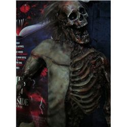 ROTTEN ZOMBIE HALF EATEN CORPSE HAUNT & HALLOWEEN PROP