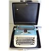 Image 1 : ROYAL SABRE TYPEWRITER WITH CASE