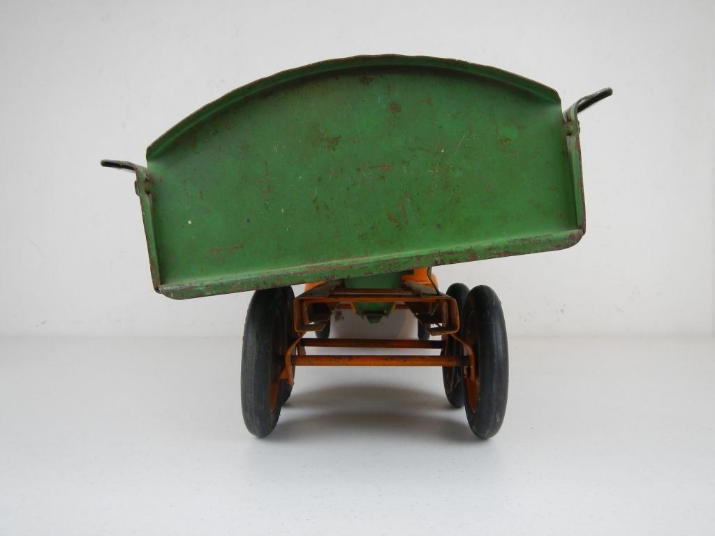 Turner Toy Dump Truck 1930's