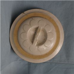 2 gal RW daisy bar lid sm. chip