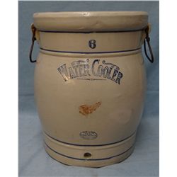 6 gal RW water cooler w/ spigot, small wing, near mint