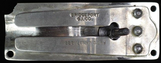 Bridgeport gun rig plate device with button head