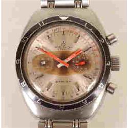 A Gentlemans Breitling Sprint Wristwatch, with stainless steel bracelet  See illustration £340-38...