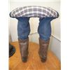 Image 5 : Cowboy Footstool