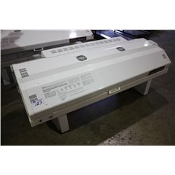 SONNEN BRAUNE HORIZONTAL TANNING BED