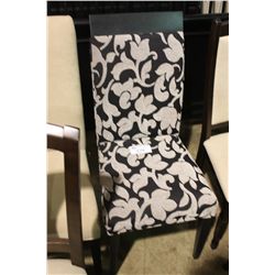 BLACK PATTERNED SIDE CHAIR