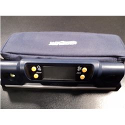 MASTER CRAFT ELECTRIC ANGLE LEVEL WITH CASE