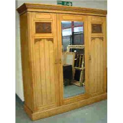 19th CENT. AESTHETIC ASH 3 DIVISION COMPACTUM...