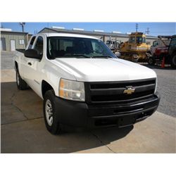 2009 CHEVROLET C1500 SILVERADO EXTENDED CAB 4X4 PICKUP, S/N 1GCEK19029Z174203, V8 GAS, A/T, A/C, 54,