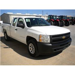 2009 CHEVROLET C1500 SILVERADO EXTENDED CAB 4X4 PICKUP, S/N 1GCEK19049Z256921, V8 GAS, A/T, A/C, 43,