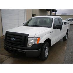 2010 FORD F150XL EXTENDED CAB PICKUP, S/N 1FTFX1CV3AKB68319, V8 GAS, A/T, A/C, 59,999 MILES