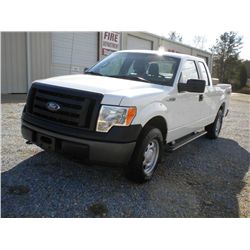 2010 FORD F150XL EXTENDED CAB 4X4 PICKUP, S/N 1FTFX1EV3AFC63341, V8 GAS, A/T, A/C, TOOLBOX, 67,913 M