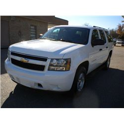 2008 CHEVROLET SUBURBAN 4X4, S/N 3GNFK16308G298270, V8 GAS, A/T, A/C, 107,982 MILES