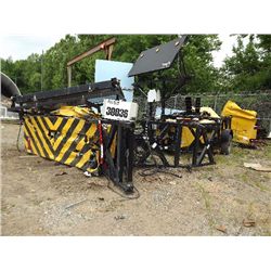 ATTENUATOR/EARLY WARNER SIGNS