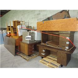DESKS/TABLES/BOOKCASE