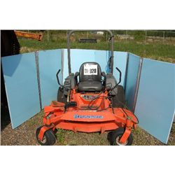 RIDING LAWN MOWER 52â€