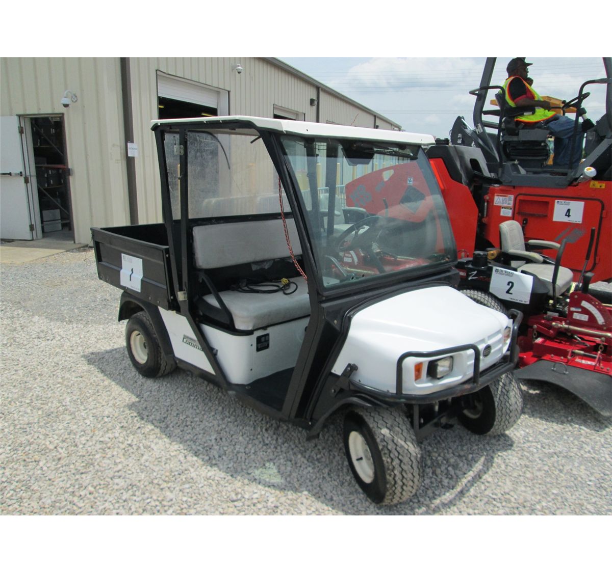 CUSHMAN COMMANDER 2100 SE UTILITY CART, S/N 1543027, ELECTRIC