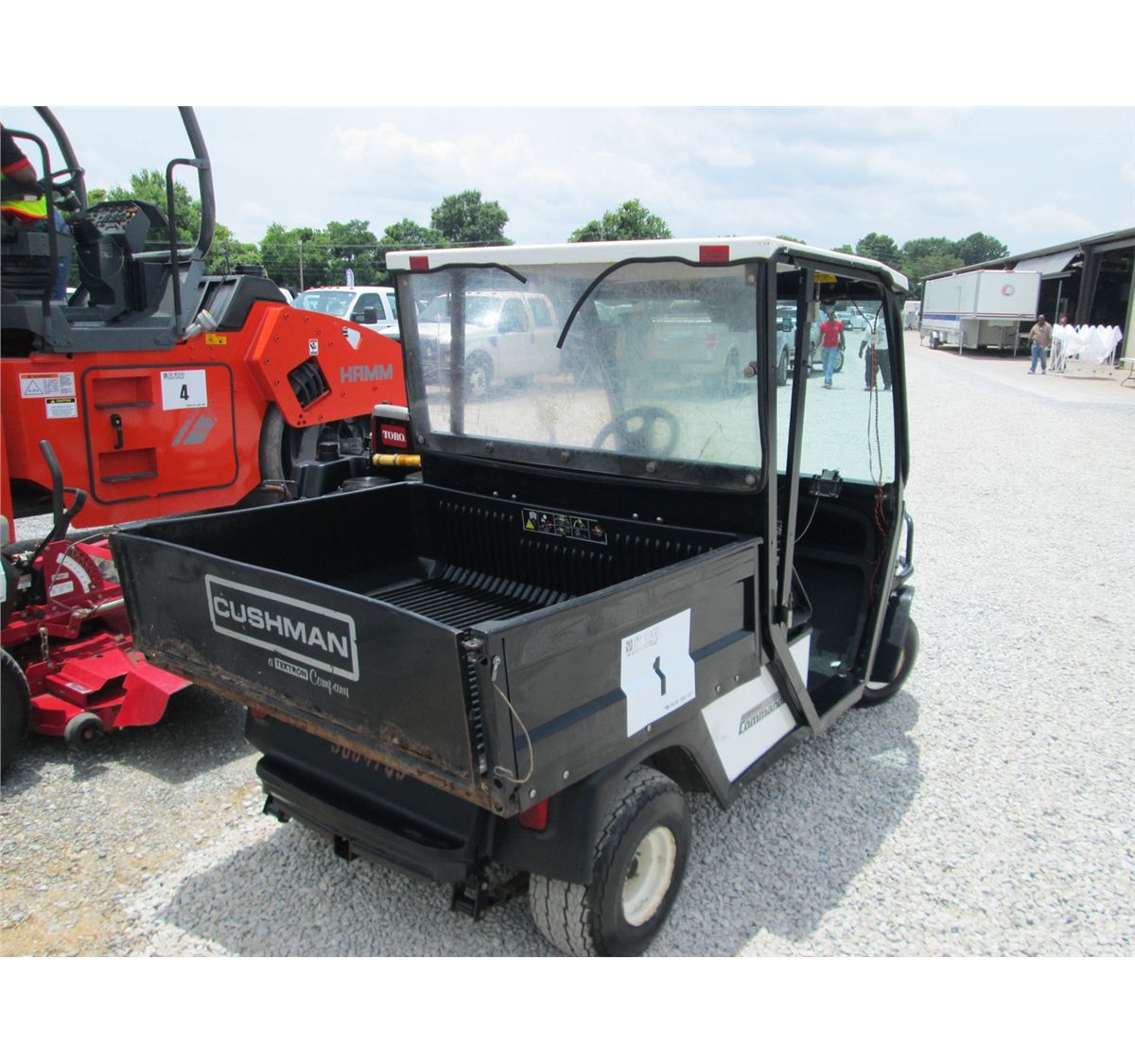 CUSHMAN COMMANDER 2100 SE UTILITY CART, S/N 1543027, ELECTRIC