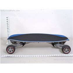 AGENT CODY BANKS (FRANKIE MUNIZ) HERO BMW SKATEBOARD ROTATING AXLE