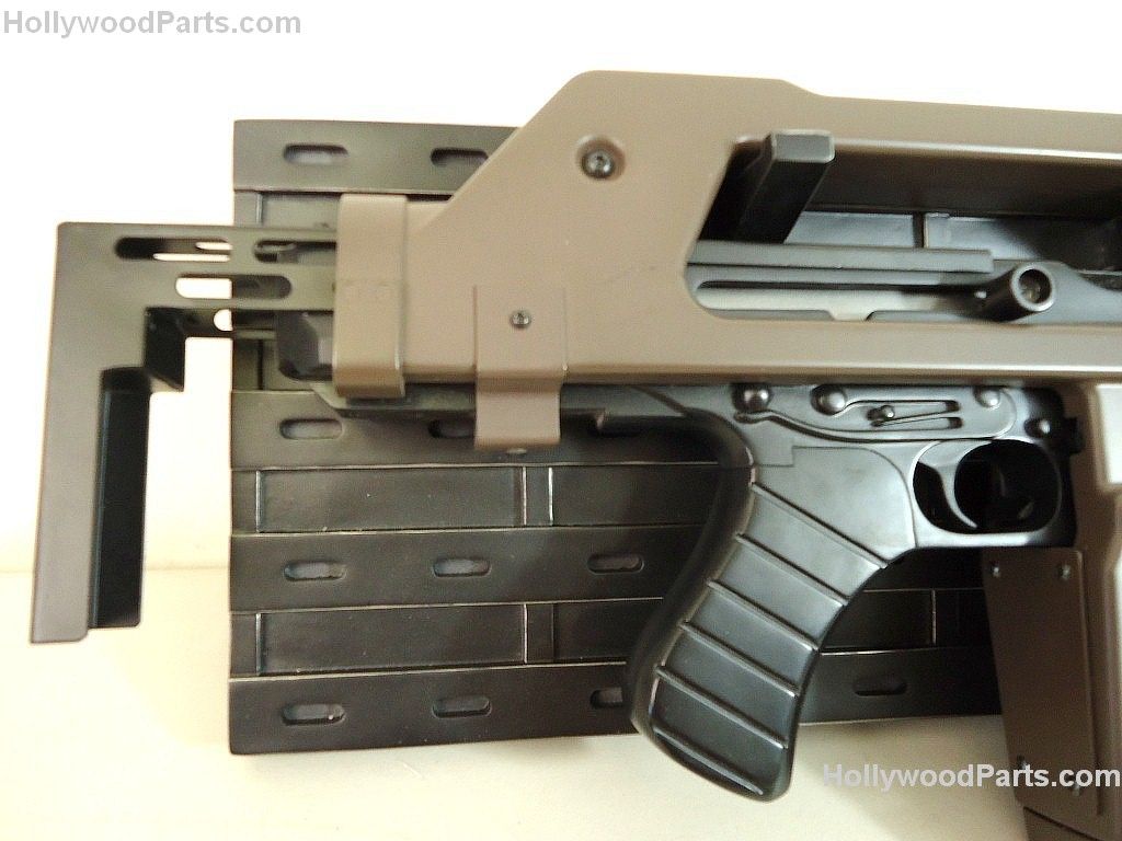 HCG ALIENS PULSE RIFLE REPLICA WITH DISPLAY RACK