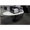 Image 1 : WHITE 5' OVAL MEETING TABLE