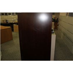 MAHOGANY 5' COFFEE TABLE-NEED MINOR REPAIR