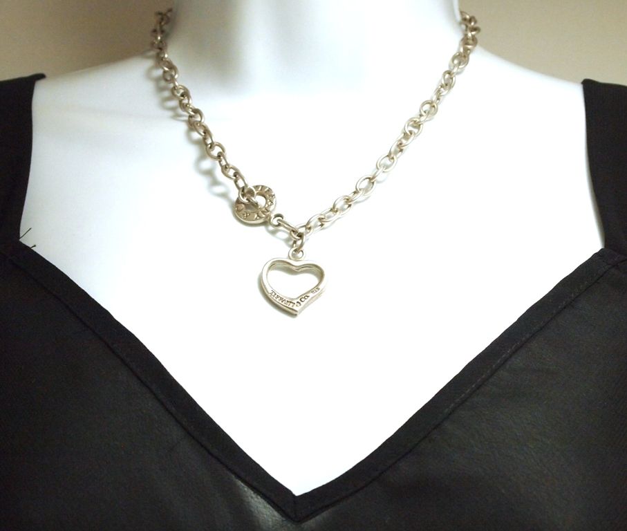 Old Pawn Sterling Silver .925 Heart Link Necklace Tiffany & Co. 16.