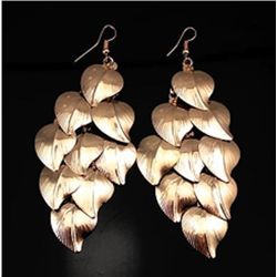 Delightful Gold tone Leaf Chandelier Dangle Drop E