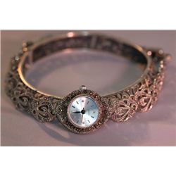 110.0 CTW ANTIQUE LOOKING LADIES WATCH .925 STERLING SI