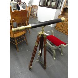 Stanley London Telescope w/Hardwood Tripod