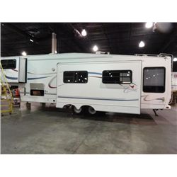 Cardinal LX 33' Fifth Wheel T/A Camper w/Dual A/C