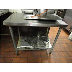 S/S 3' Equipment Stand