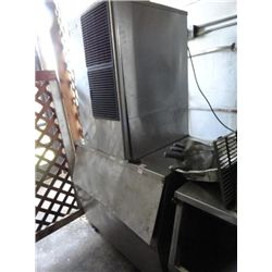 Hoshizaki 600 Lb. Capacity Ice Machine