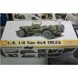 1/6 SCALE DRAGON U.S. 1/4 TON 4X4 TRUCK MODEL NEW IN THE BOX