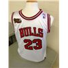 Image 3 : CHICAGO BULLS MICHAEL JORDAN SIGNED JERSEY - SIZE XL