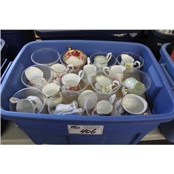 RUBBERMAID CONTAINER CONTAINING ASSORTED BONE CHINA