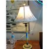 Image 1 : elegant table lamp
