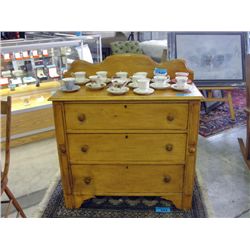 Mid to late 1800s maple 3 drawer dresser