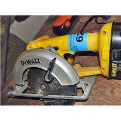 Dewault cordless skill saw one battery no charger