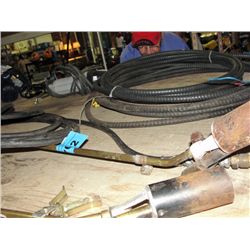 Tiger torch with hoseline