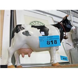 Collectable mechanical cow