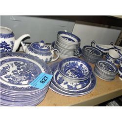 large johnsons brother england iron stone dinner