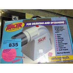 Tracer projector for drawing and designing