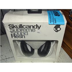 Pair of skull candy supreme sound headphones