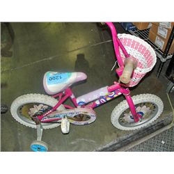 SMall girls bicycle with training wheels