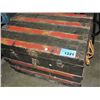 Image 1 : Antique steamer trunk