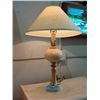 Image 1 : Elegant table lamp
