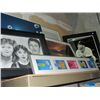 Image 1 : Shelf lot of pictures, prints and original art